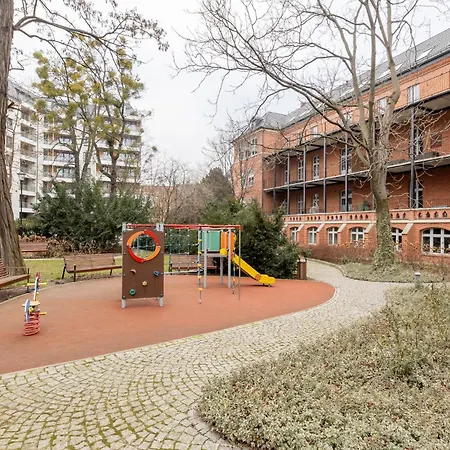 Апартаменти 10w Free Private Parking *