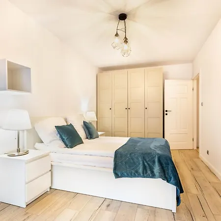 10w Free Private Parking