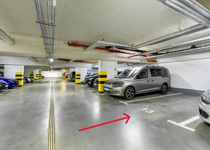 10w Free Private Parking Βρότσλαβ